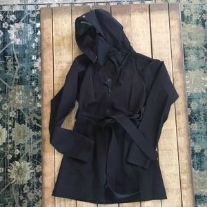 Lululemon waterproof trench coat size 6